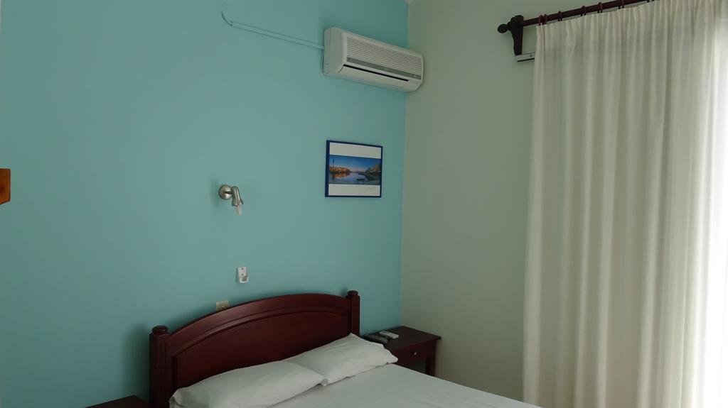 Poros House Hotel Exterior foto